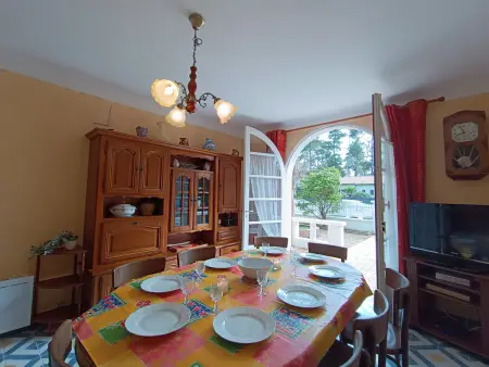 Maison traditionnelle à Saint Brevin, 850m plage, lumineux séjour, jardin, 4 ch., garage, animaux OK - Photo 4