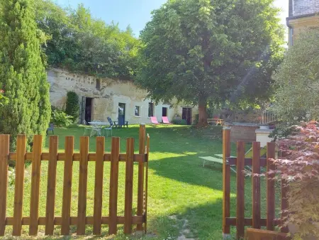 Charmante maison avec jardin privé, cheminée et WIFI - Photo 2