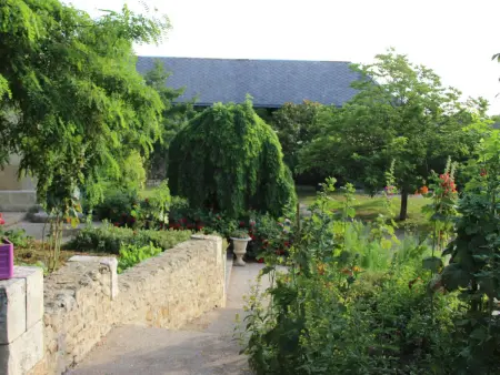 Gîte rural proche châteaux, animaux bienvenus, grand jardin - Photo 9