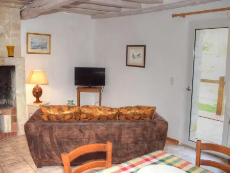 Charmant gîte paysan XIXe avec terrasse et jardin bordé par un ruisseau, à 1,5 km d'Azay-le-Rideau - Photo 4