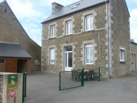 Maison mitoyenne à Pontorson avec WiFi, animaux admis et parking - Photo 8