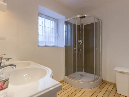 Maison de charme avec piscine privée et jardin en Normandie - Photo 17