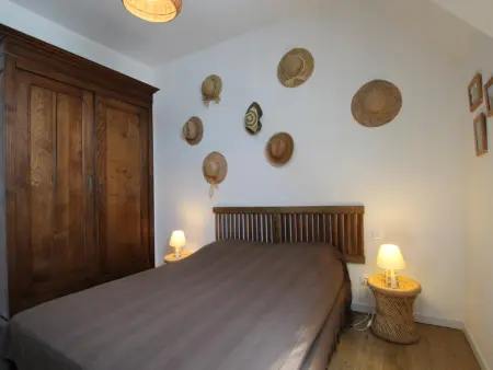 Charmante maison en Normandie avec jardin clos, Gite 8 personnes à Montmartin en Graignes - Photo 12