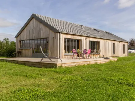 Maison contemporaine proche mer avec jardin à Saint-Vaast-la-Hougue - Photo 1