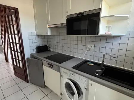 Maison en Duplex au Pied des Dunes à Biscarrosse - Calme et Confort, Parking et Terrasse - Photo 4