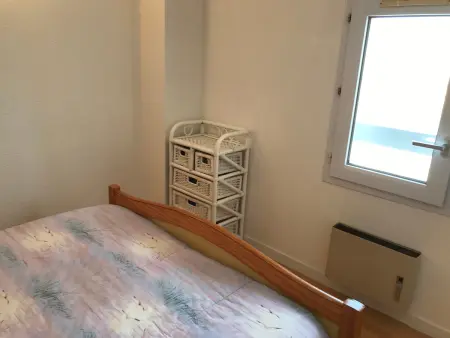 Maison de vacances près plage et commerces avec jardinet, parking privé et équipements complets - Photo 11