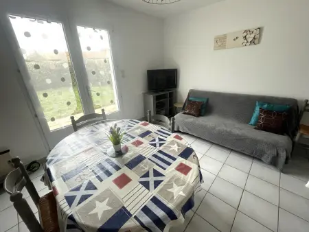Maison avec Jardin, 900m Plage, 2 Chambres, Parking Inclus, Animaux Acceptés - La Tranche-sur-Mer - Photo 3