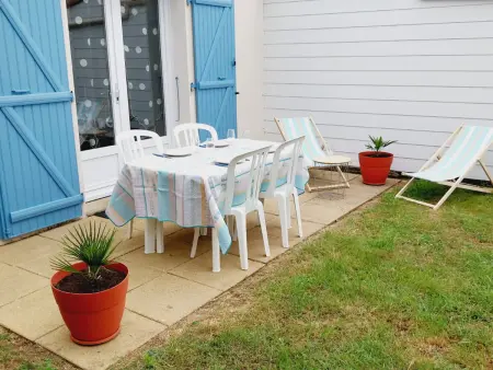 Maison avec Jardin, 900m Plage, 2 Chambres, Parking Inclus, Animaux Acceptés - La Tranche-sur-Mer - Photo 4