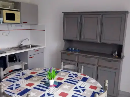 Maison avec Jardin, 900m Plage, 2 Chambres, Parking Inclus, Animaux Acceptés - La Tranche-sur-Mer - Photo 6