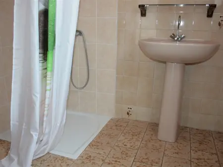 Maison avec Courette à 450m de la Plage et Proche Commerces - Tout Équipée - Photo 9