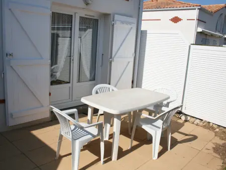 Maison à La Tranche-sur-Mer avec piscine, proche plage - Photo 1