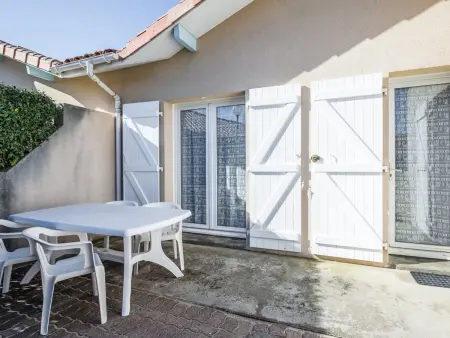 Maison Jumelée à 2 Pas de la Plage - Piscine, Terrasse, Parking Privé - Idéale Famille / Amis - Photo 5