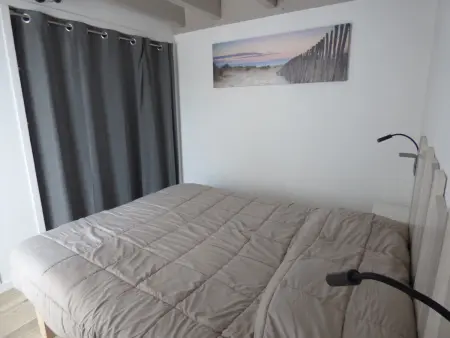 Maison Jumelée à 2 Pas de la Plage - Piscine, Terrasse, Parking Privé - Idéale Famille / Amis - Photo 6