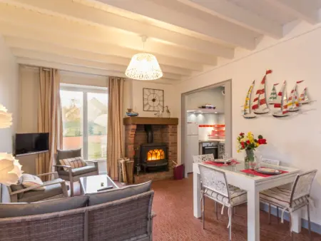 Charmante maison avec jardin proche plage, Wifi, animaux acceptés - Photo 1