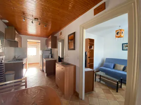 Maison rénovée, proche plage et commerces, parking, jardin privé - Photo 10