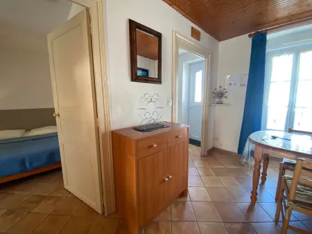 Maison rénovée, proche plage et commerces, parking, jardin privé - Photo 13