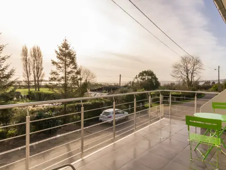 Maison indépendante face à la mer avec balcon et terrasse - Photo 3