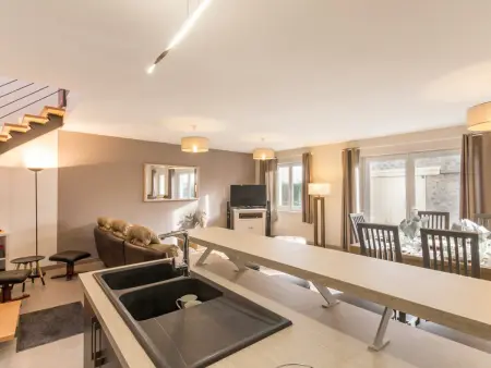 Maison indépendante face à la mer avec balcon et terrasse - Photo 6