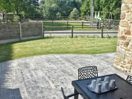 Maison paisible en pierre avec terrasse et cheminée - Photo 27