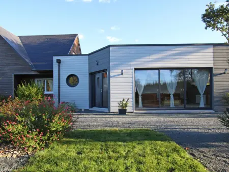 Maison moderne en bois au bord de la forêt à Lessay - Photo 12