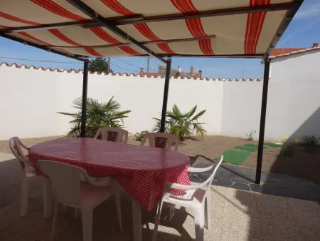 Maison proche centre, 4 pers, terrasse, Maison 4 personnes à L'Aiguillon sur Mer - Photo 8