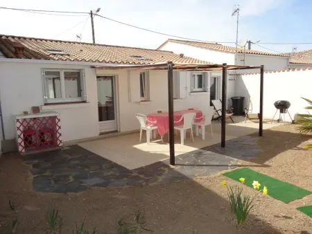 Maison proche centre, 4 pers, terrasse, Maison 4 personnes à L'Aiguillon sur Mer - Photo 9