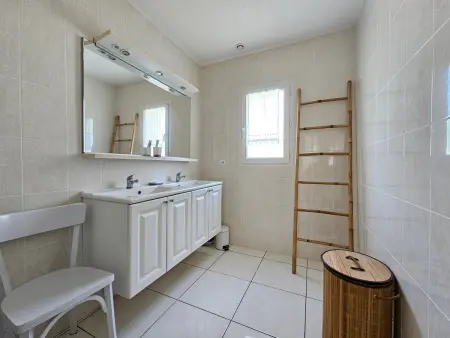 Villa lumineuse pour 6, proche plage et commerces - Photo 11