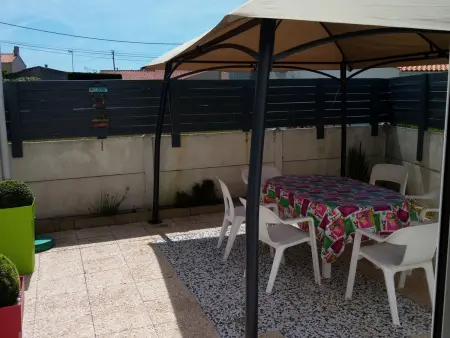 Charmante maison proche centre, 5 pers, jardin, Maison 5 personnes à L'Aiguillon sur Mer - Photo 10