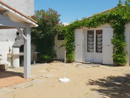 Maison de charme rénovée, proche plage et commerces - Photo 12