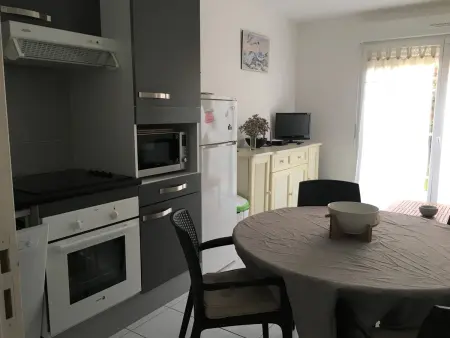 Charmante maisonnette à Fort-Mahon-Plage, près de la Baie d'Authie, 2 chambres, jardin, parking inclus - Photo 2