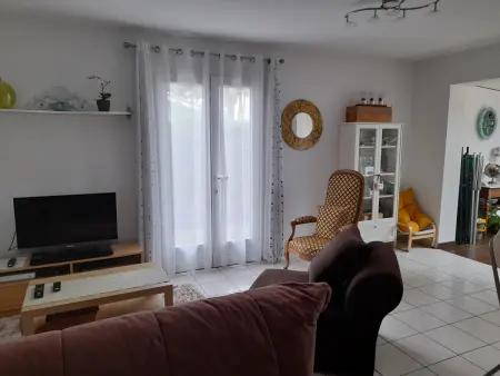 Maison familiale avec jardin, proche Dune du Pyla et parcs, idéale pour vacances ensoleillées - Photo 1