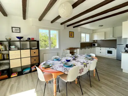 Maison familiale au calme, proche plage, 9 couchages, terrasses, WiFi, garage vélo - Brétignolles-sur-Mer - Photo 2