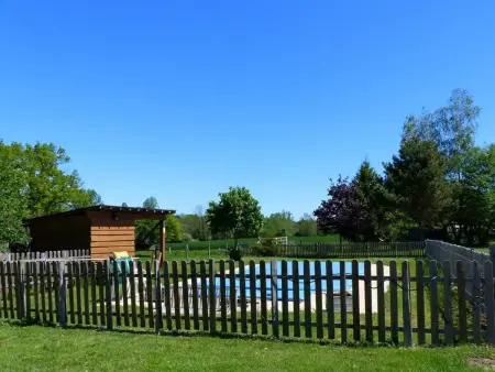 Maison authentique de Sologne avec piscine partagée, jardin et 3 chambres - Photo 3
