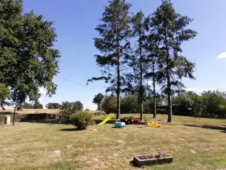 Longère bourbonnaise rénovée avec jardin à Cressanges - Photo 10