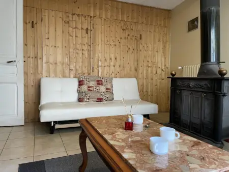 Maison de charme à Arfeuilles pour randonnées, Gite 5 personnes à Arfeuilles - Photo 1