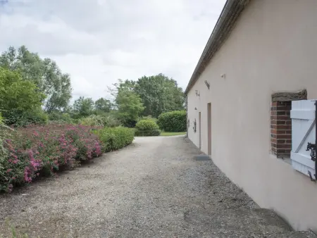 Gîte charmant avec piscine et jardin en Bourbonnais - Photo 14