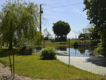 Gîte charmant avec piscine et jardin en Bourbonnais - Photo 15