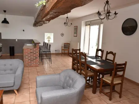 Gîte avec grand jardin et terrasse à Cressanges - Photo 6