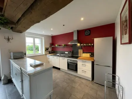Maison bourbonnaise rénovée avec terrasse, Wifi et parking - Photo 1