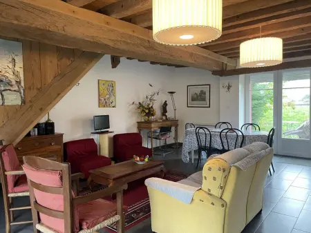 Maison bourbonnaise rénovée avec terrasse, Wifi et parking - Photo 4