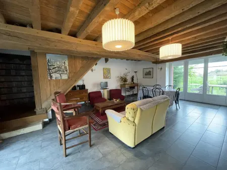 Maison bourbonnaise rénovée avec terrasse, Wifi et parking - Photo 6