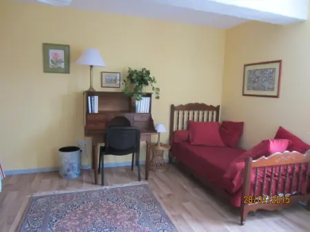 Maison bourbonnaise rénovée avec terrasse, Wifi et parking - Photo 18