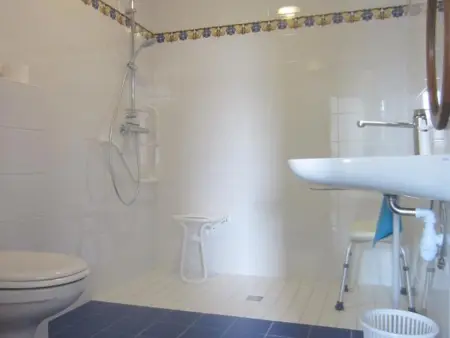 Maison bourbonnaise rénovée avec terrasse, Wifi et parking - Photo 19