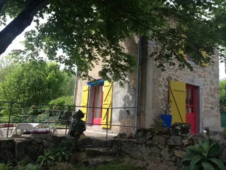 Charmante maisonnette avec piscine partagée, Gite 2 personnes à Arfeuilles - Photo 16