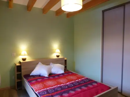 Ancien Atelier Cosy pour Vacances en Montagne, Gite 6 personnes à La Guillermie - Photo 3