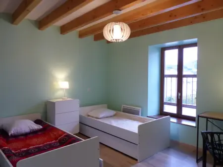 Ancien Atelier Cosy pour Vacances en Montagne, Gite 6 personnes à La Guillermie - Photo 8