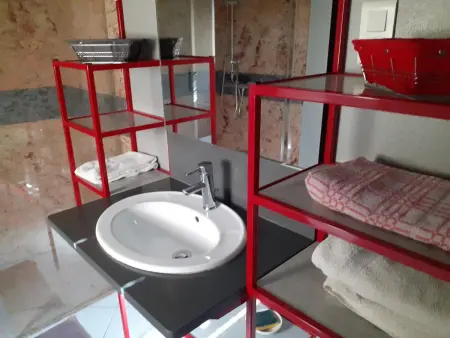Maison de vendanges rénovée avec WIFI et animaux admis - Photo 6