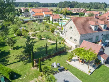 Gîte confortable avec piscine partagée à Hauterives - Photo 1