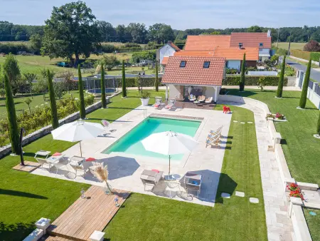 Gîte confortable avec piscine partagée à Hauterives - Photo 13