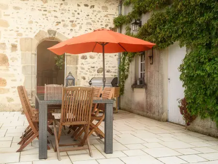 Maison XVème avec jardin et piscine en pleine nature - Photo 14